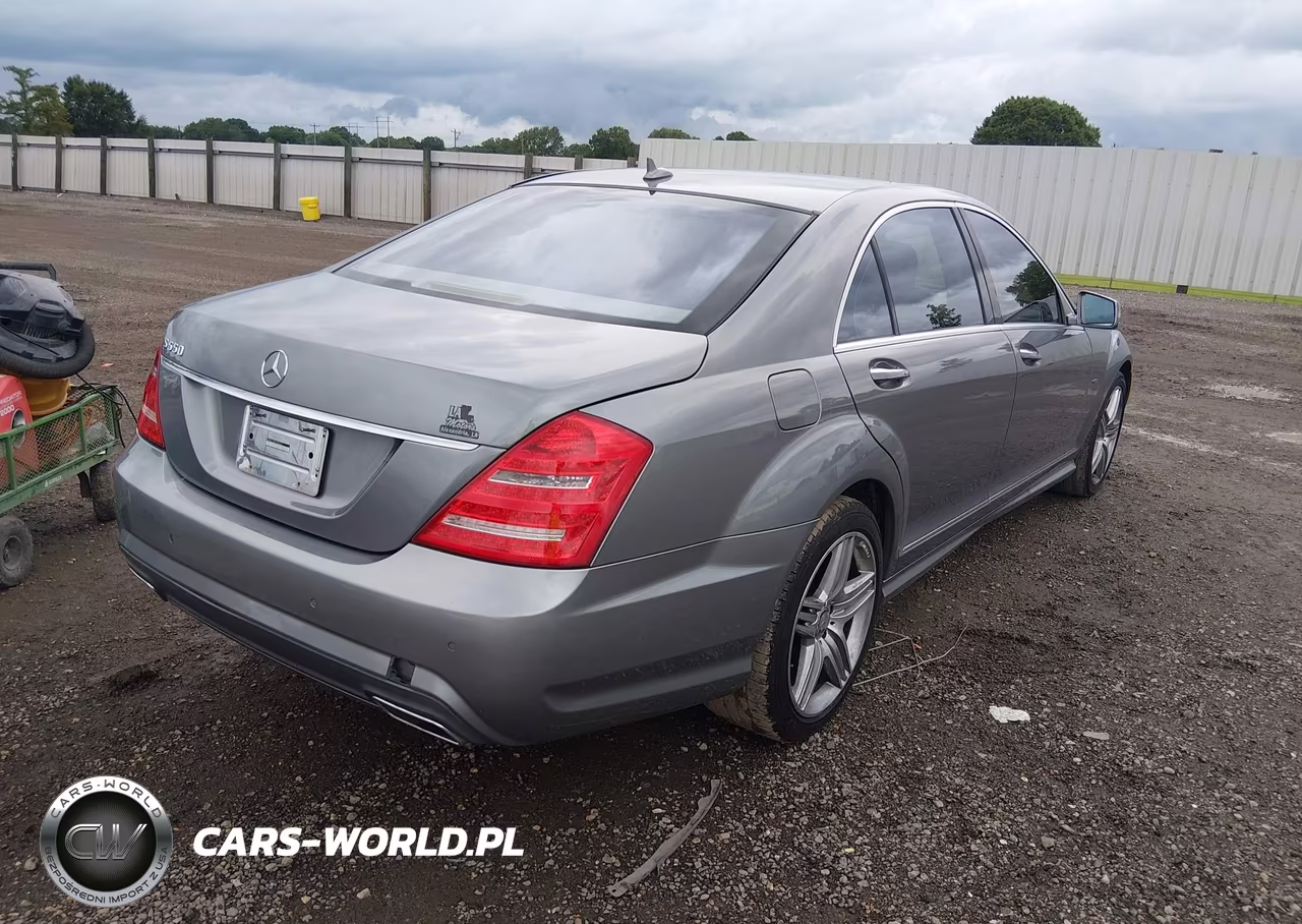 2012 Mercedes-Benz S 550 VIN:WDDNG7DB8CA428151 - 4