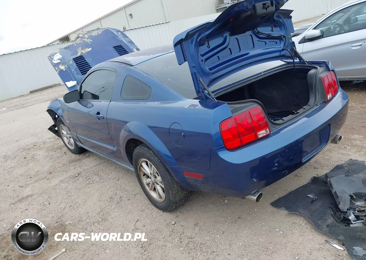 2008 Ford Mustang V6 Deluxe VIN:1ZVHT80N285179027 - 3