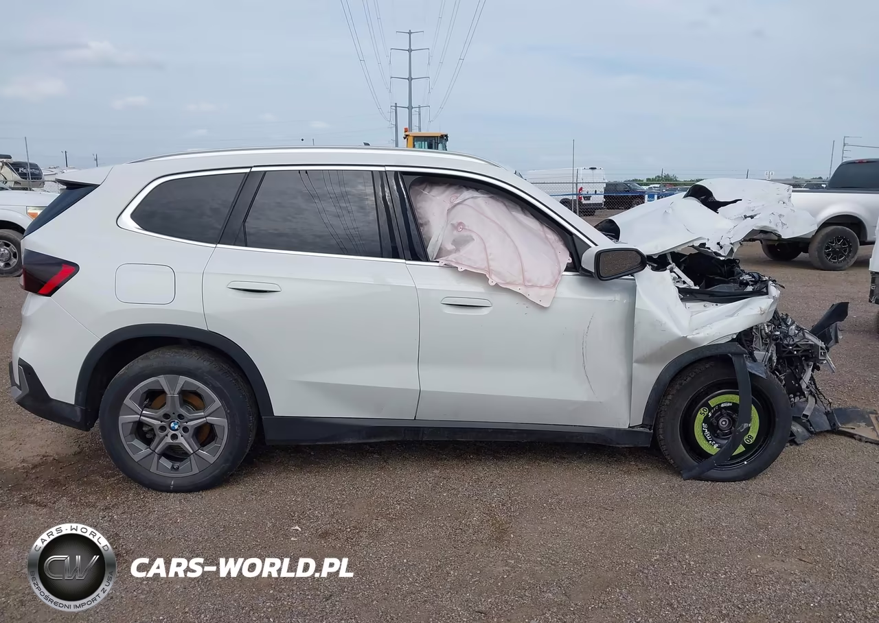 2023 BMW X1 xDrive28I VIN:WBX73EF09P5W63044 - 13