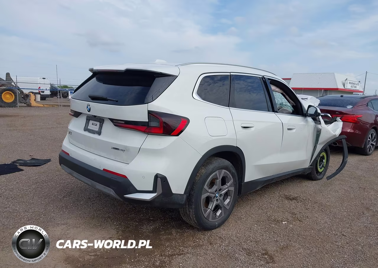 2023 BMW X1 xDrive28I VIN:WBX73EF09P5W63044 - 4