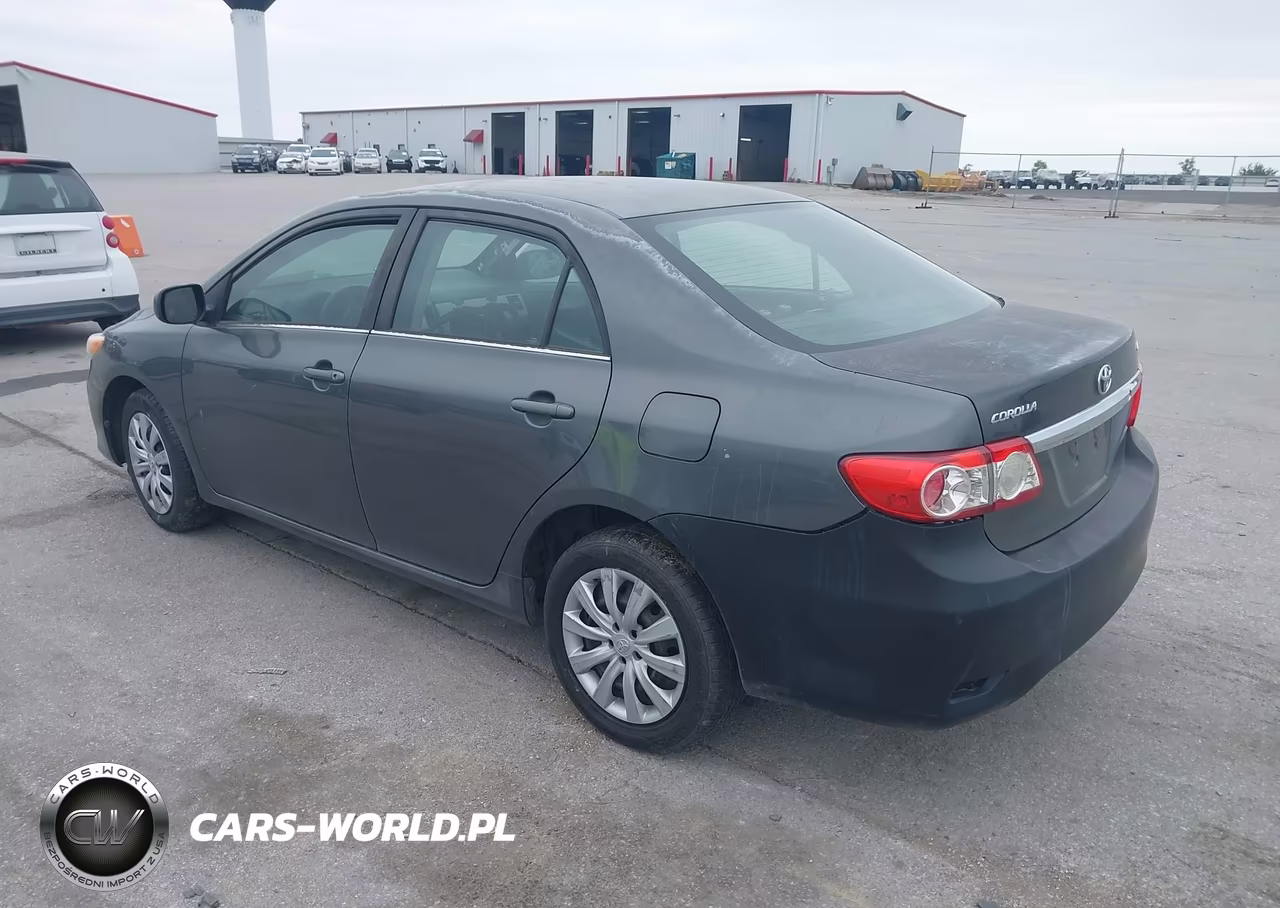 2013 Toyota Corolla Le VIN:2T1BU4EE1DC943552 - 3