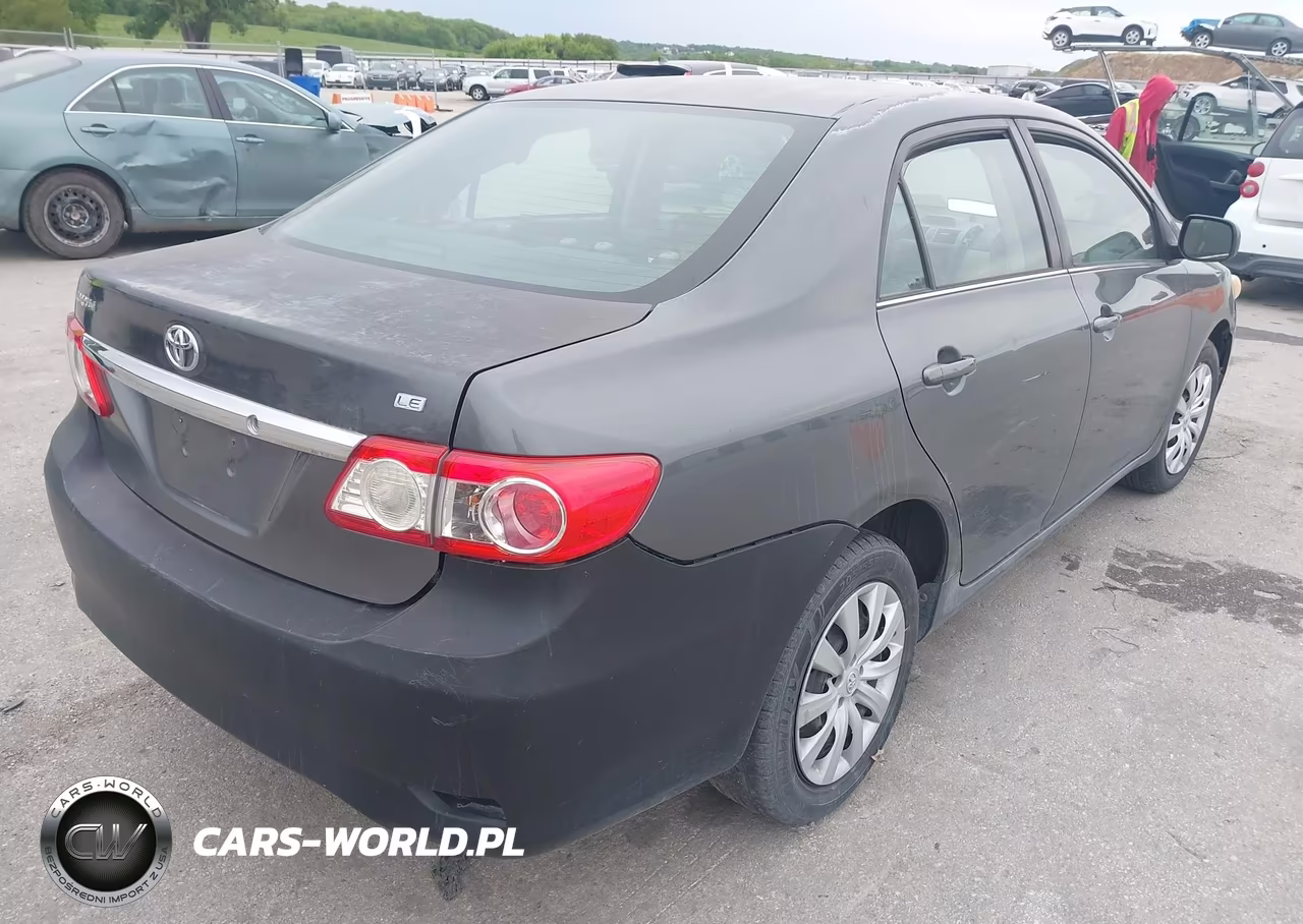 2013 Toyota Corolla Le VIN:2T1BU4EE1DC943552 - 4
