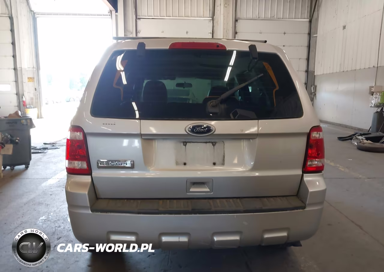2010 Ford Escape Xls VIN:1FMCU9C74AKD12032 - 16