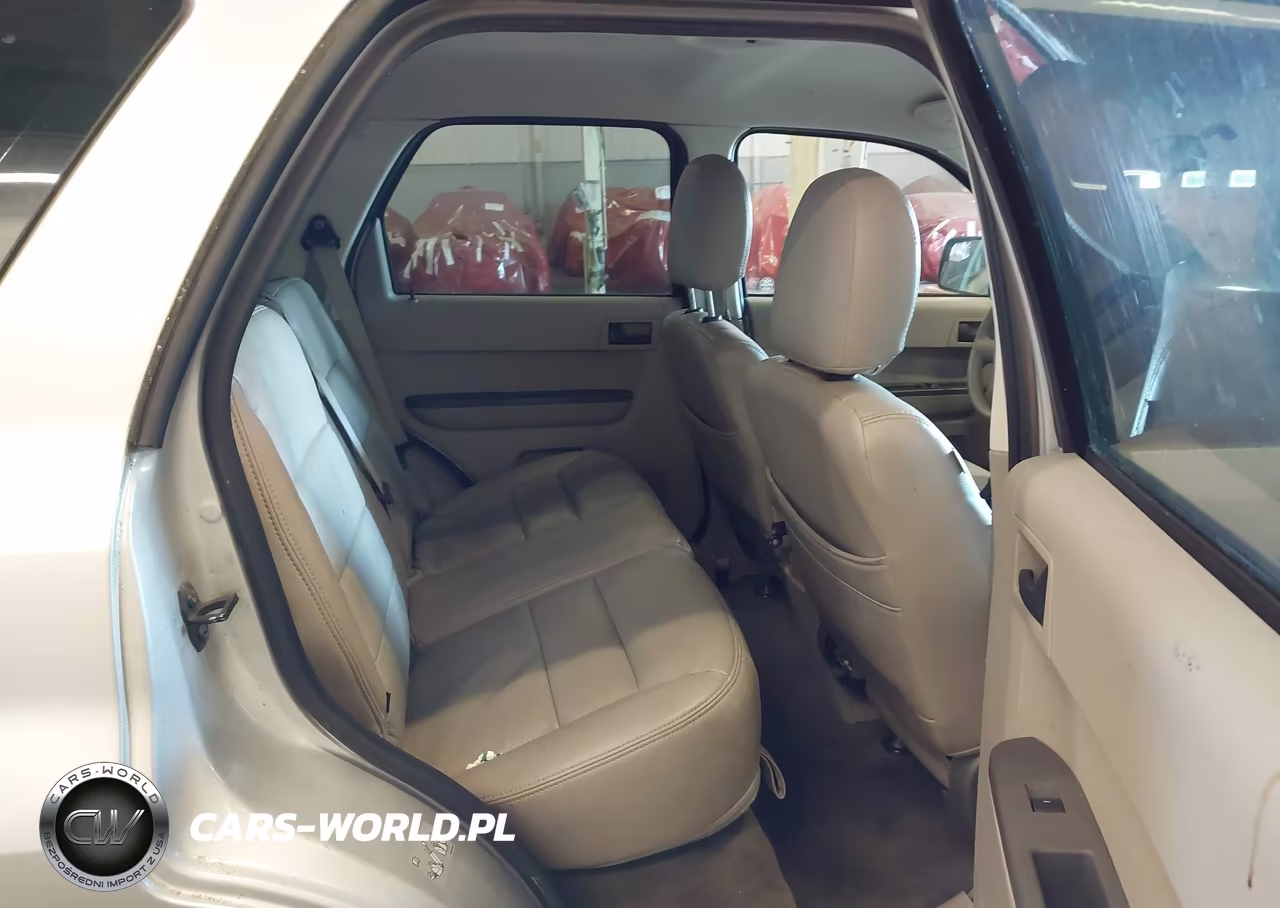 2010 Ford Escape Xls VIN:1FMCU9C74AKD12032 - 8