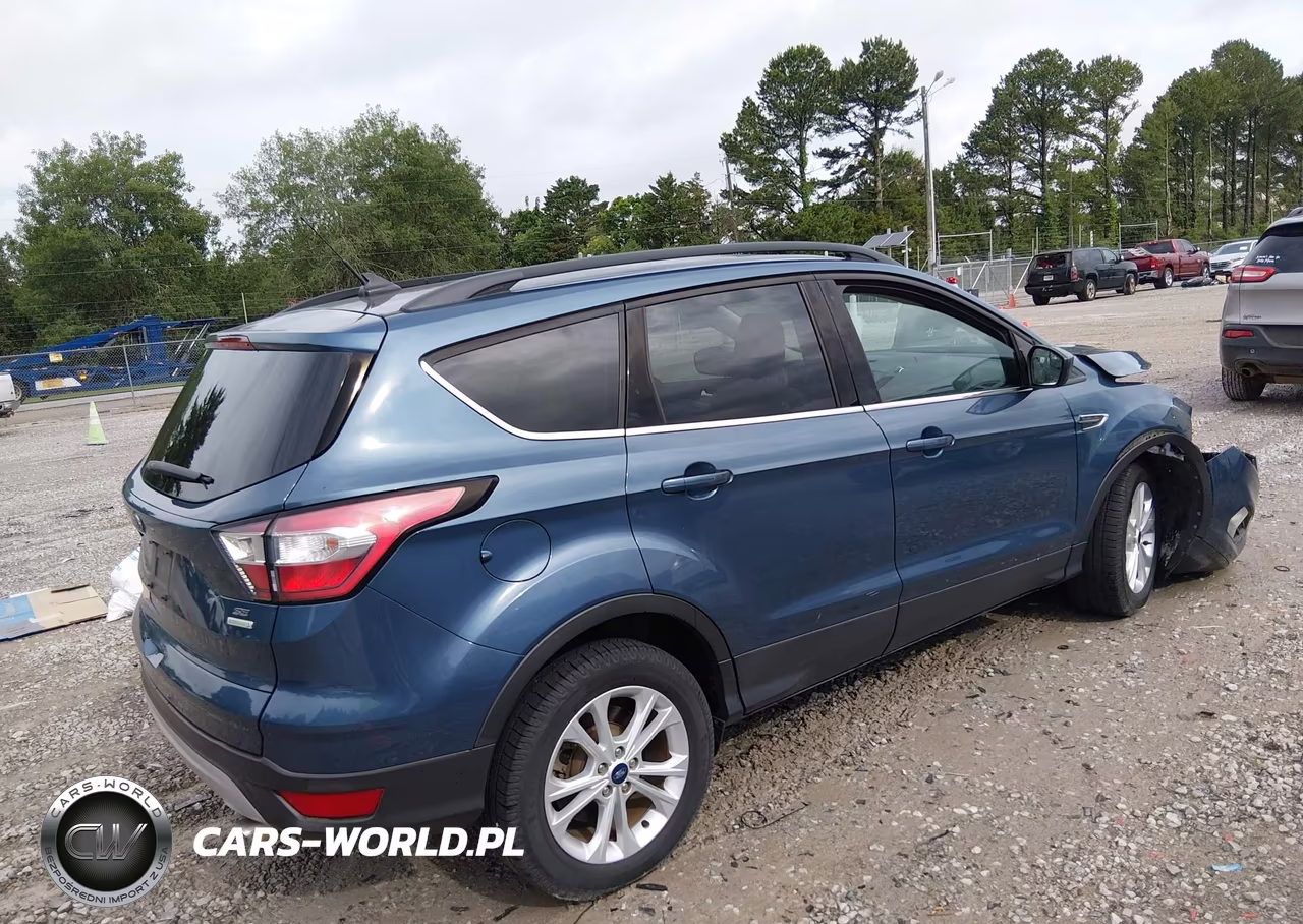 2018 Ford Escape Se VIN:1FMCU0GD4JUC16711 - 4