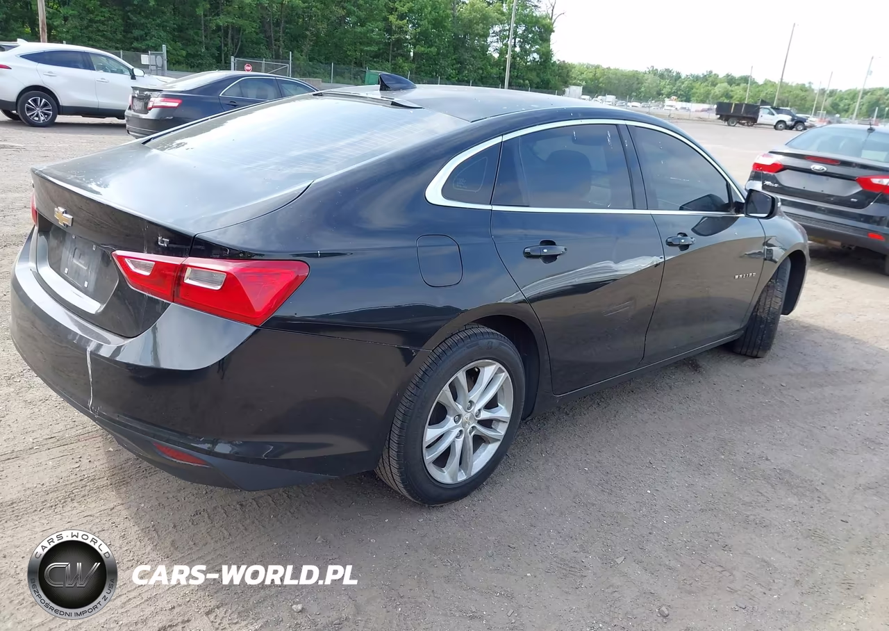 2017 Chevrolet Malibu 1Lt VIN:1G1ZE5ST1HF183990 - 4