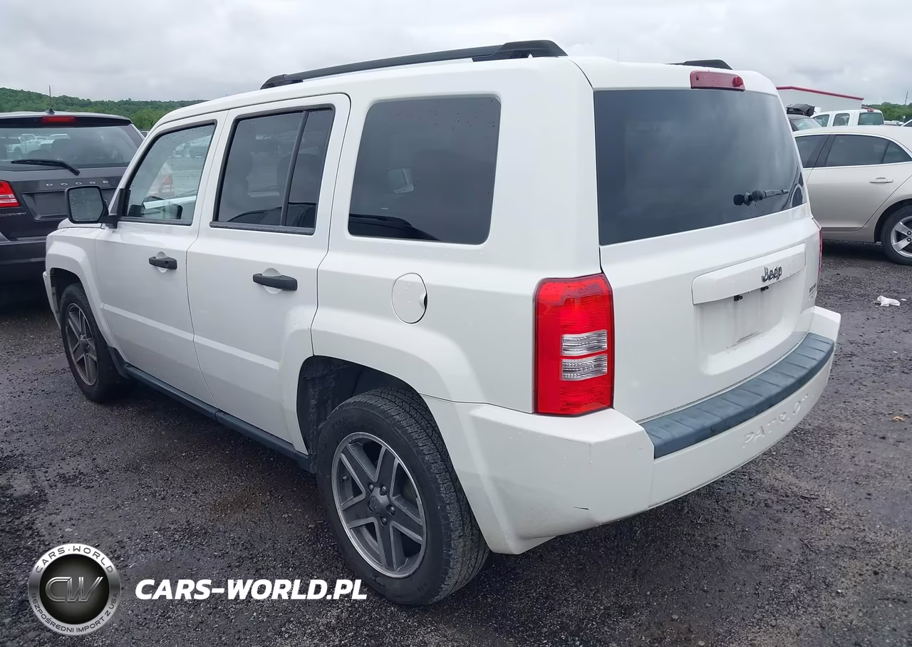 2008 Jeep Patriot Sport VIN:1J8FT28W18D775961 - 3