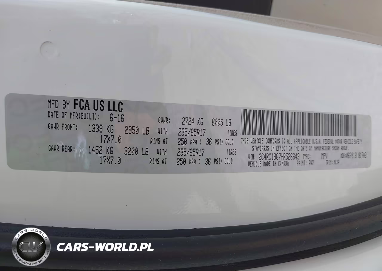 2017 Chrysler Pacifica Touring-L VIN:2C4RC1BG7HR526643 - 9