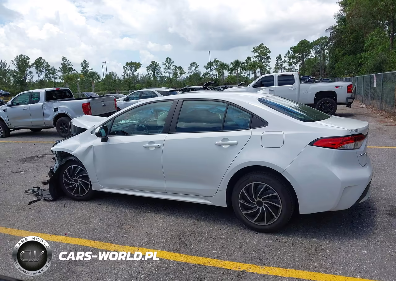 2020 Toyota Corolla Le VIN:5YFEPRAE1LP069113 - 14