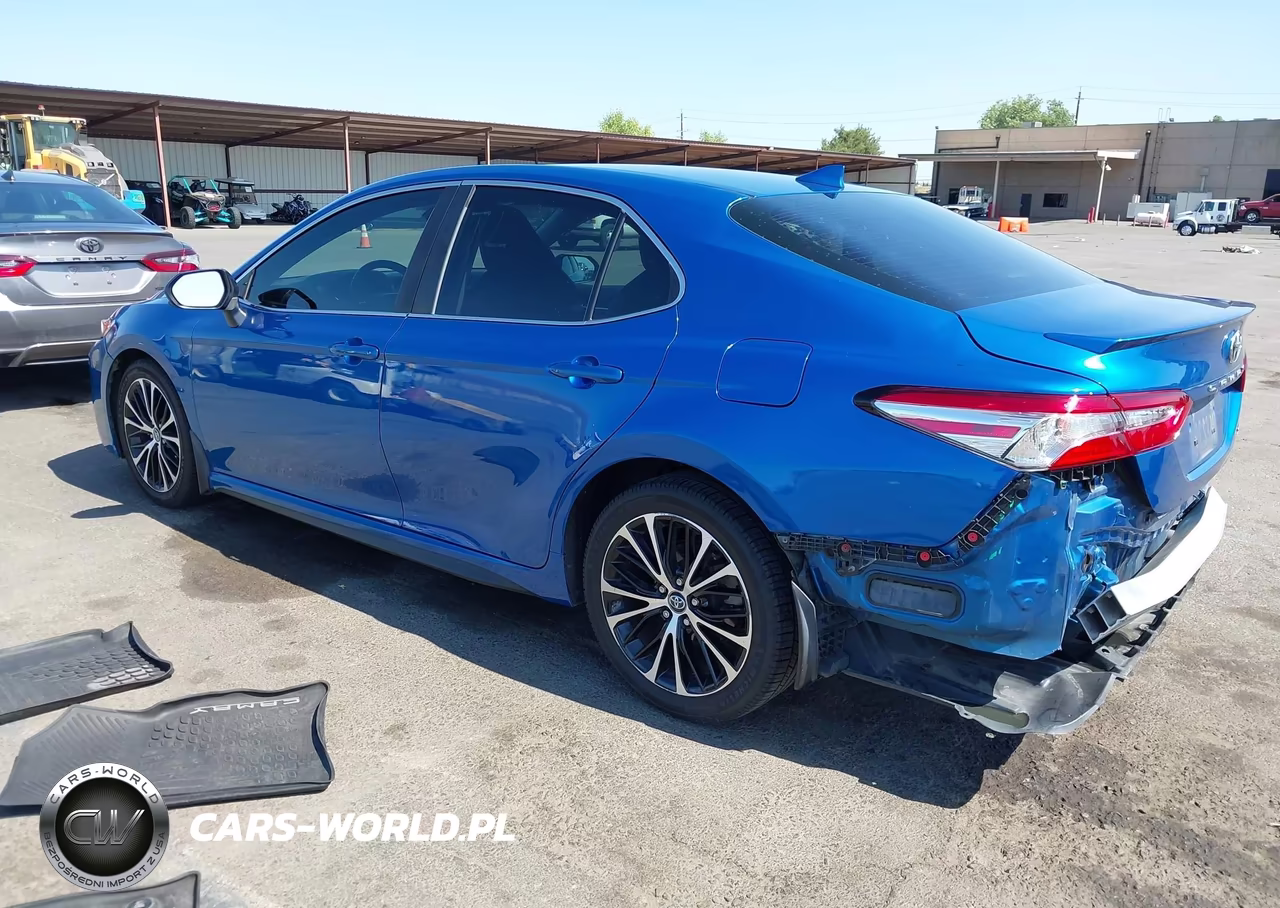 2020 Toyota Camry Se VIN:4T1G11AK3LU347753 - 3