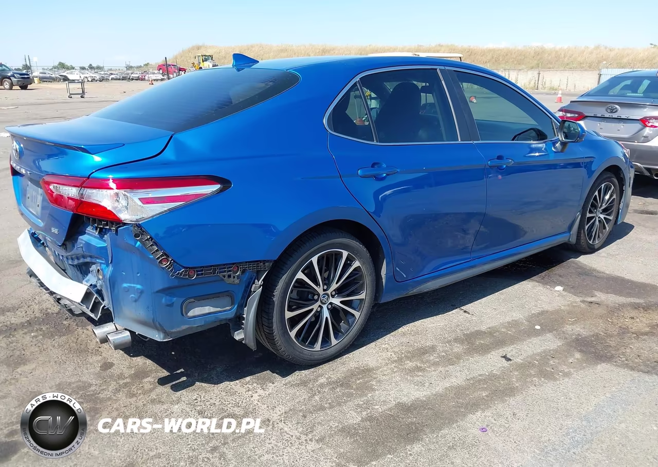 2020 Toyota Camry Se VIN:4T1G11AK3LU347753 - 4
