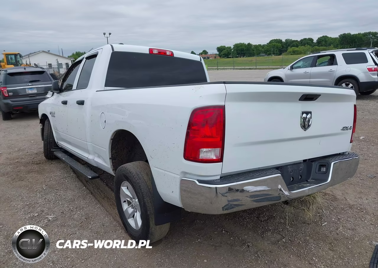 2015 Ram 1500 Tradesman VIN:1C6RR7FT9FS720117 - 3