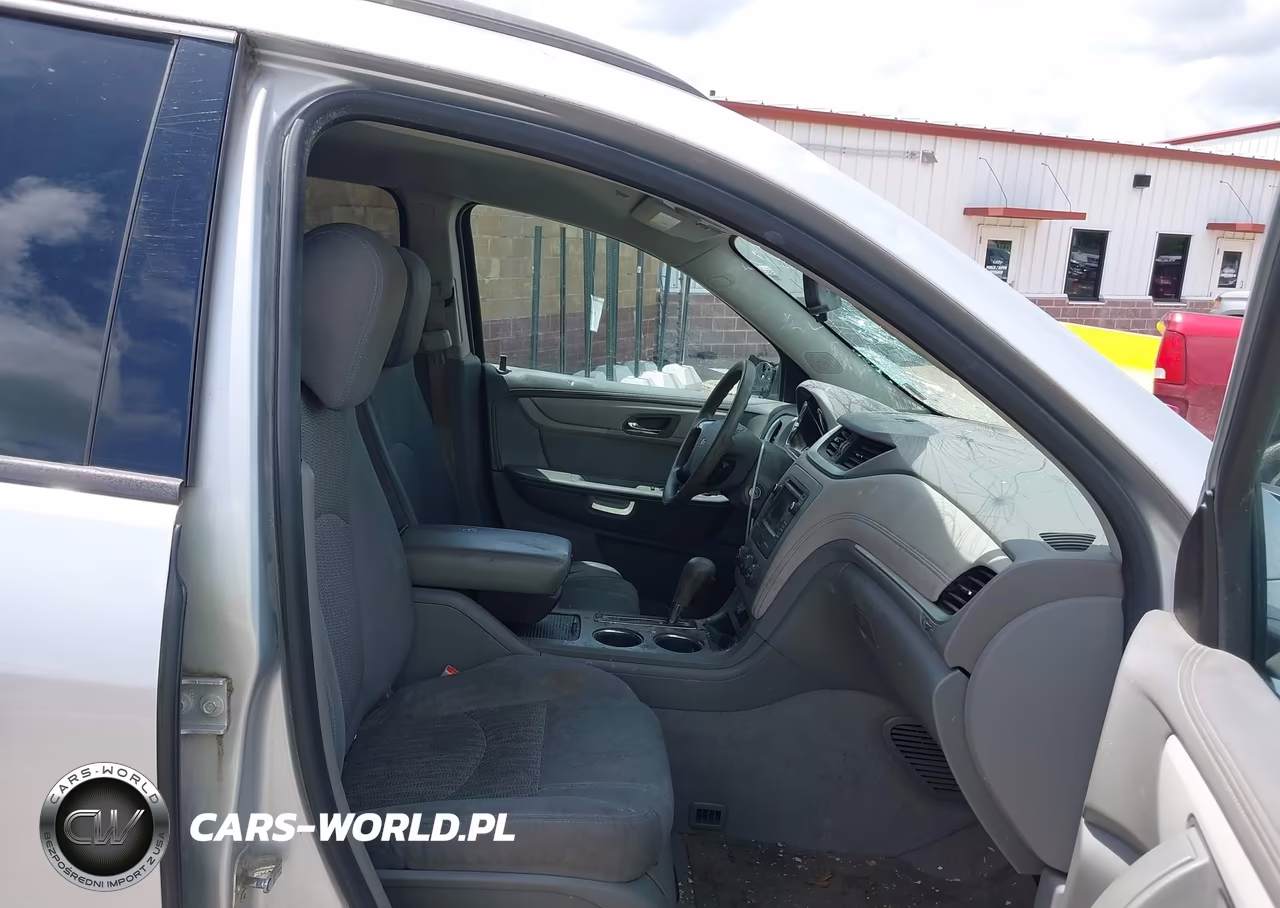2013 Chevrolet Traverse Ls VIN:1GNKRFED7DJ150854 - 5