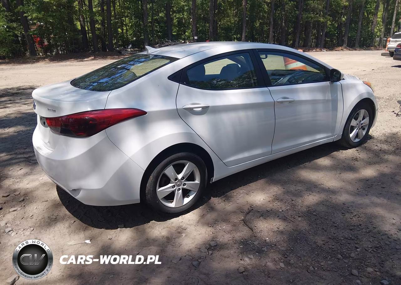 2012 Hyundai Elantra Gls VIN:5NPDH4AE0CH064039 - 4