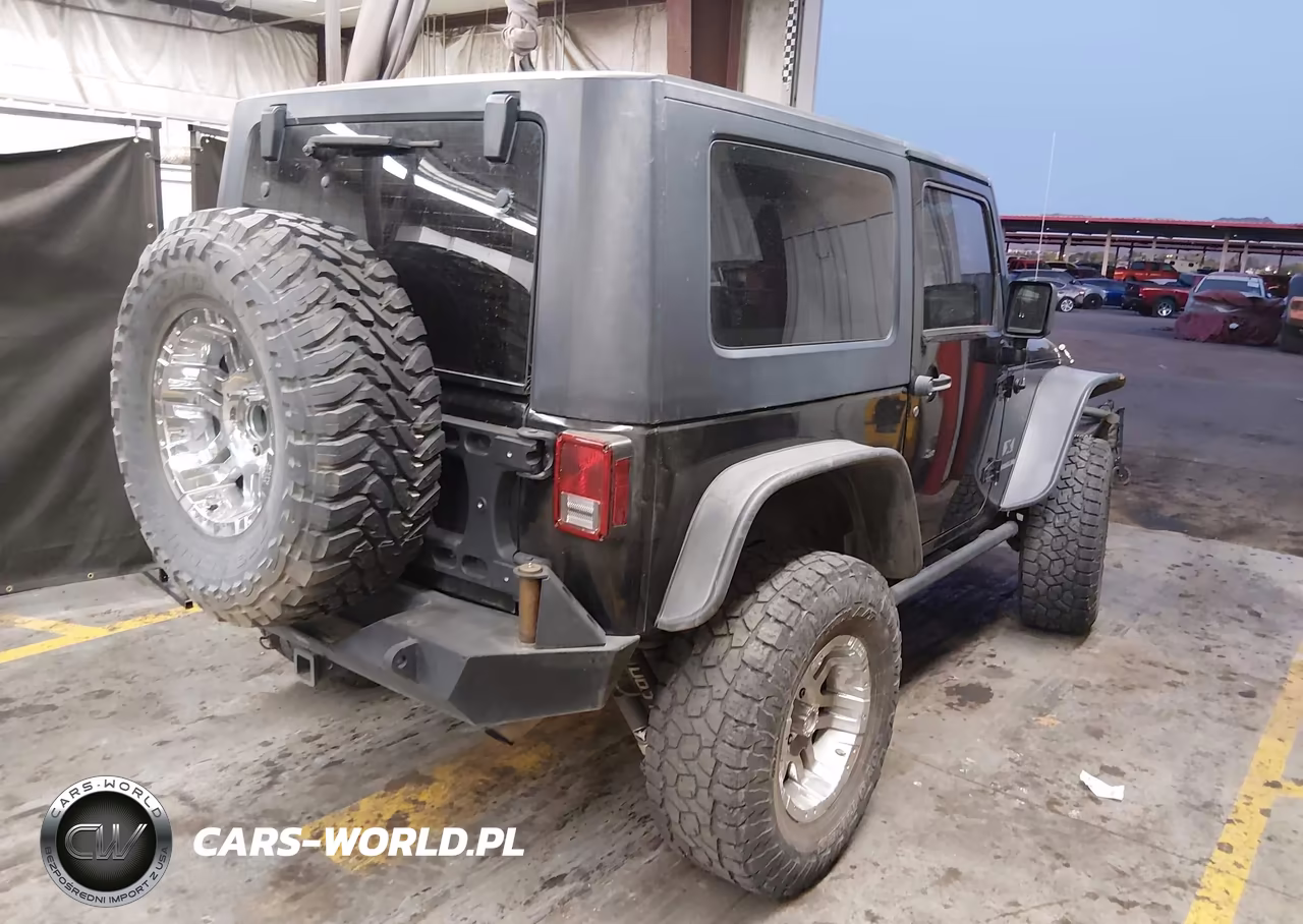 2009 Jeep Wrangler X VIN:1J4FA24189L758633 - 4
