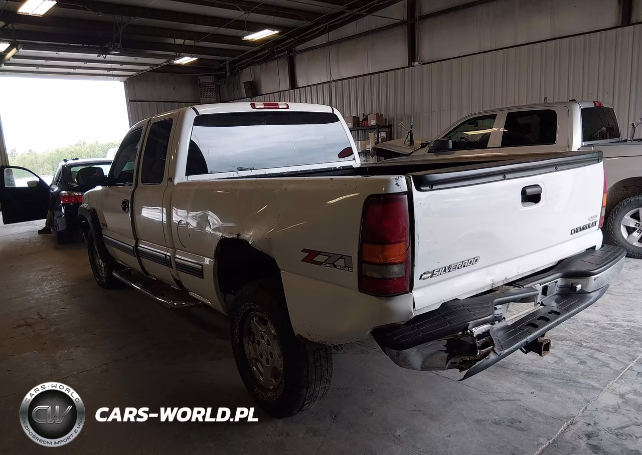2001 Chevrolet Silverado 1500 Ls VIN:2GCEK19T311358637 - 3