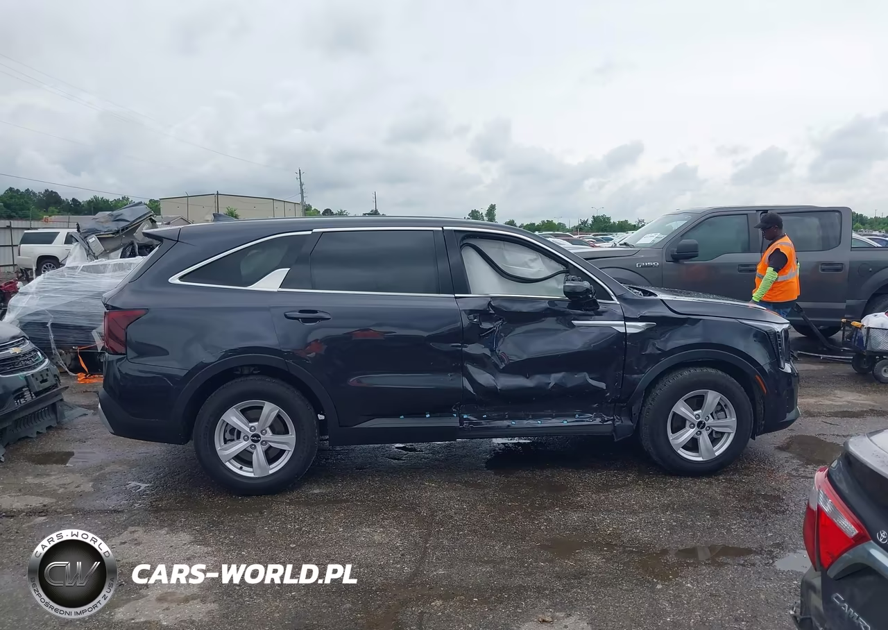 2026 Kia Sorento Lx VIN:5XYRG4JC7TG442243 - 14