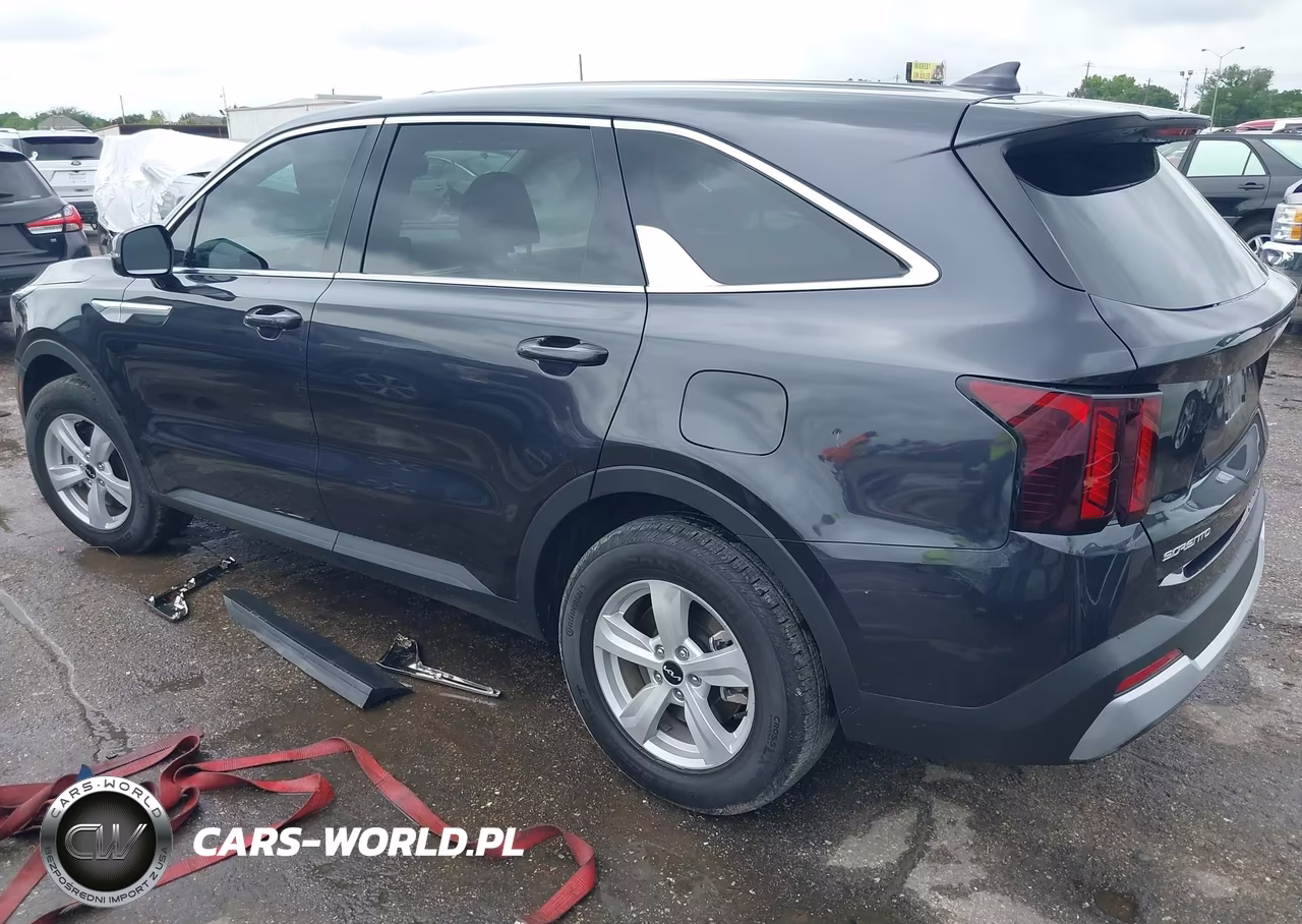 2026 Kia Sorento Lx VIN:5XYRG4JC7TG442243 - 3