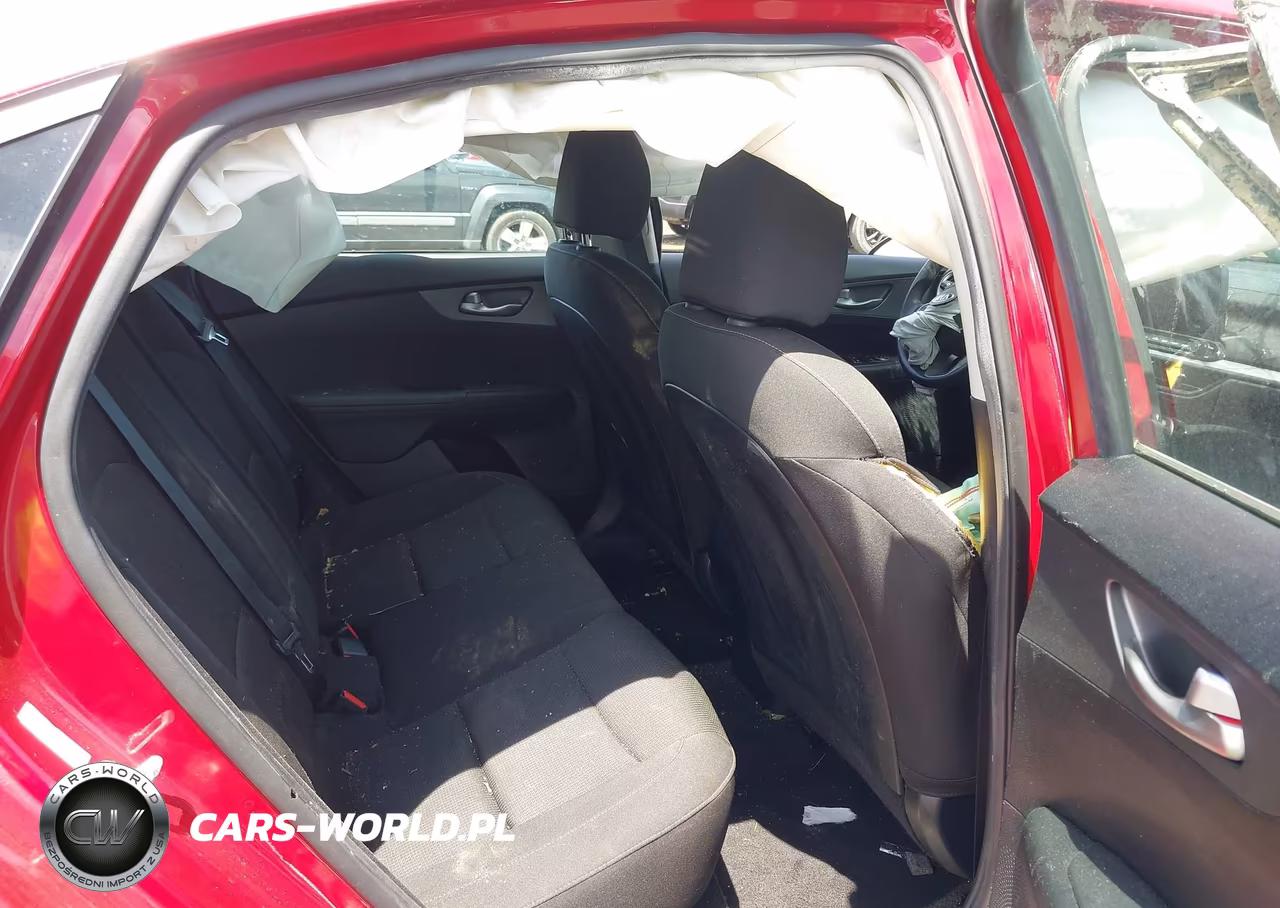 2019 Kia Forte Lxs VIN:3KPF24AD7KE077150 - 8