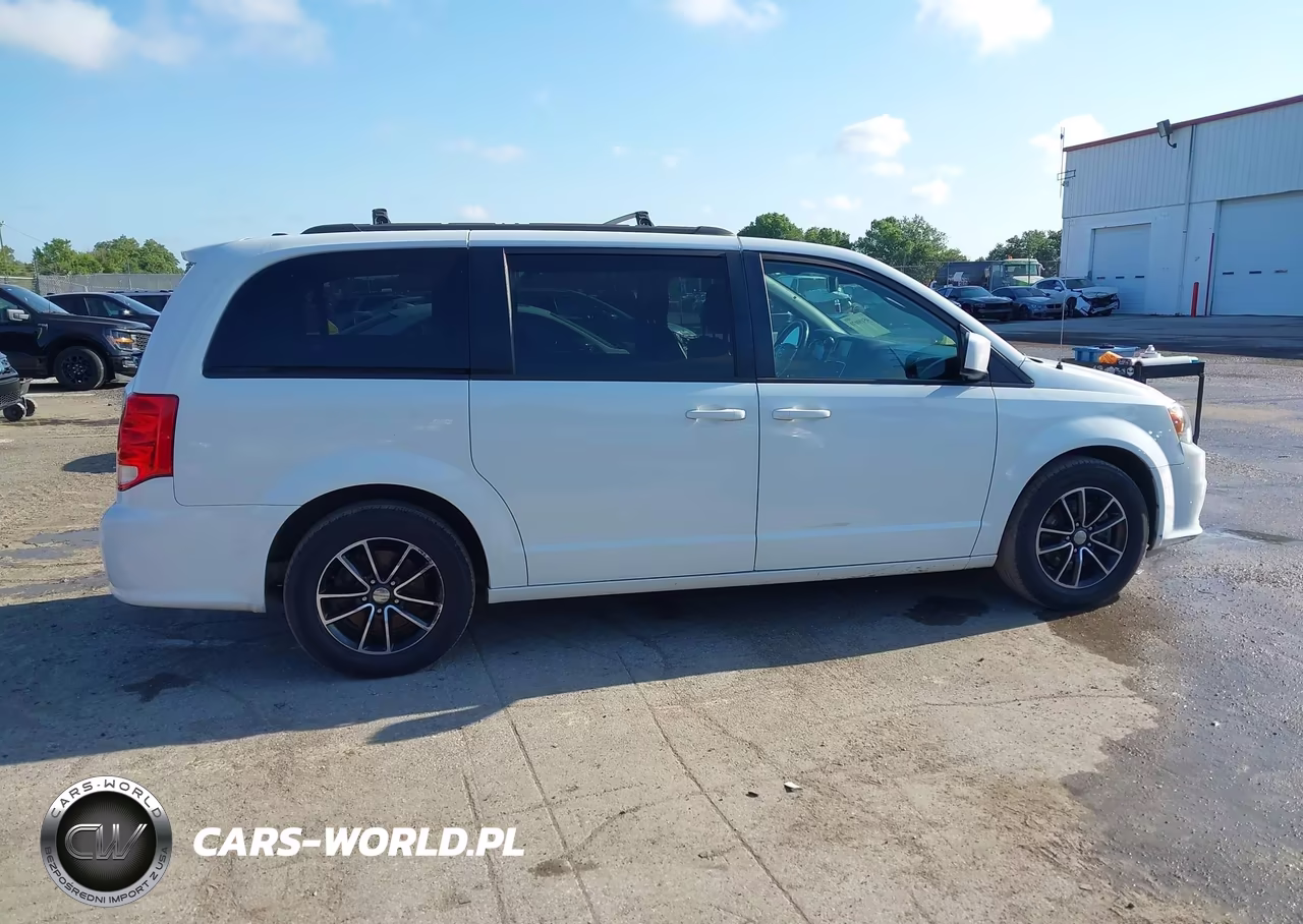 2019 Dodge Grand Caravan Gt VIN:2C4RDGEG9KR564989 - 13