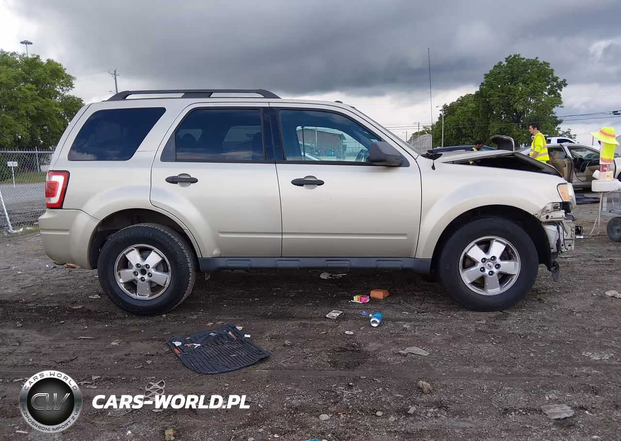 2010 Ford Escape Xlt VIN:1FMCU0D78AKB11342 - 13