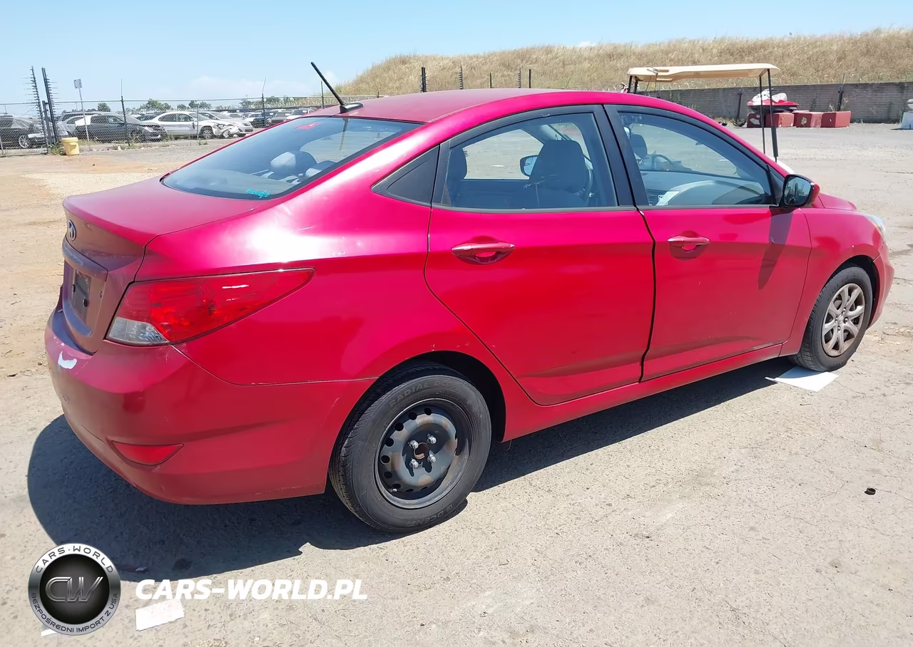 2014 Hyundai Accent Gls VIN:KMHCT4AE0EU660198 - 4