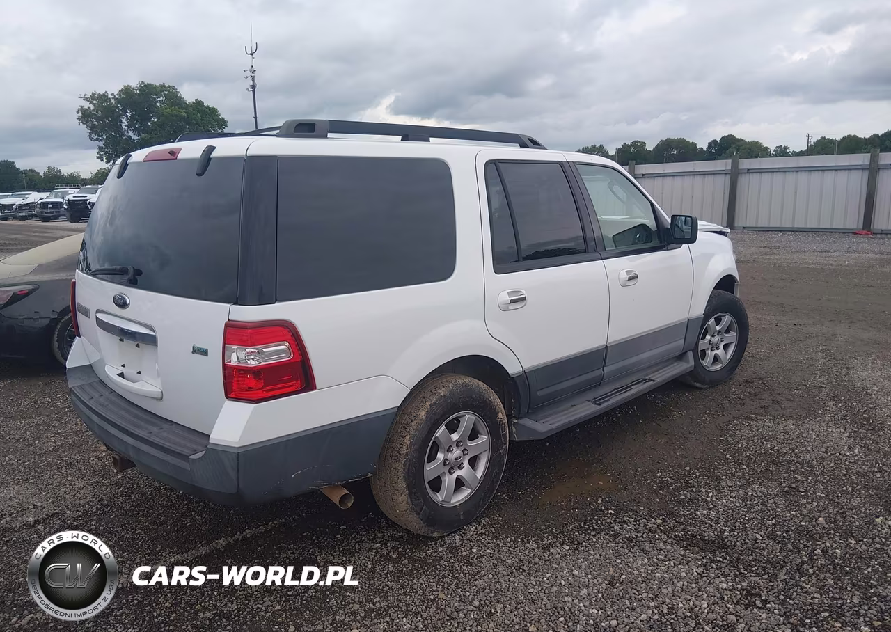 2012 Ford Expedition Xl VIN:1FMJU1F57CEF52308 - 4