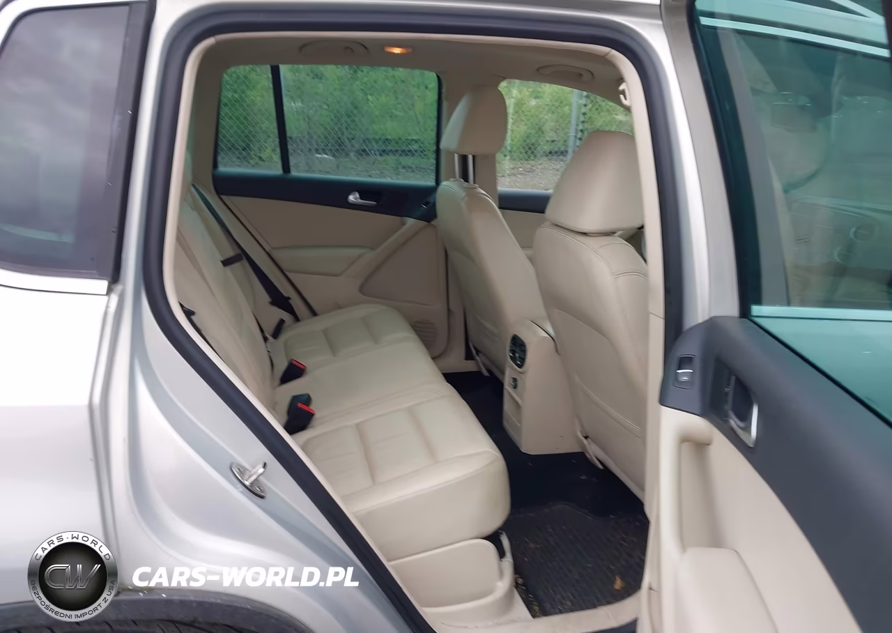 2011 Volkswagen Tiguan Sel VIN:WVGBV7AX8BW566353 - 8
