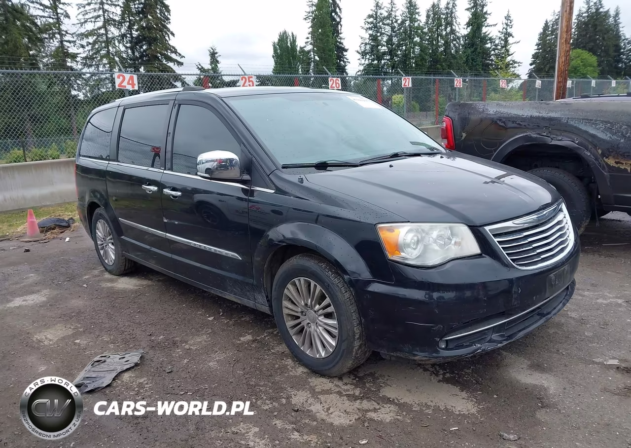 2014 Chrysler Town & Country Limited – zdjęcie 1 z 21