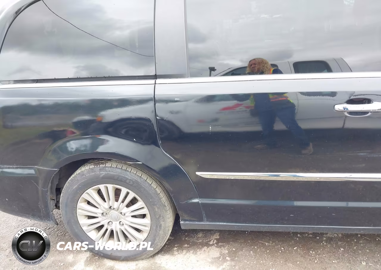 2014 Chrysler Town & Country Limited VIN:2C4RC1GG7ER195387 - 21