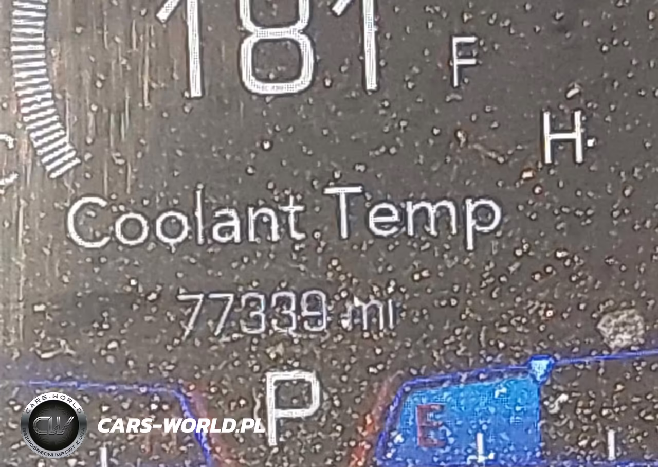 2018 Chrysler 300 300S VIN:2C3CCABG8JH326070 - 15