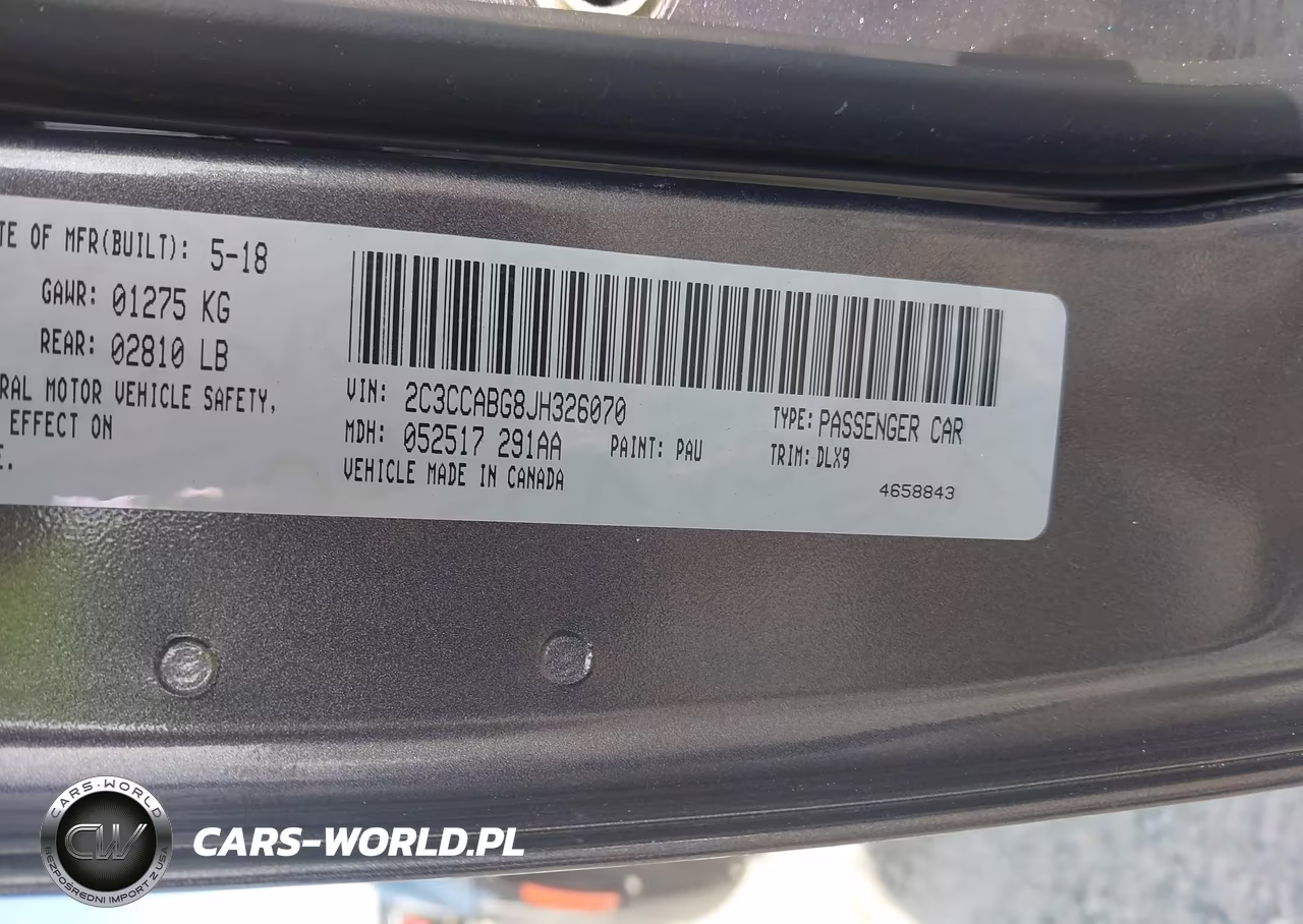 2018 Chrysler 300 300S VIN:2C3CCABG8JH326070 - 9