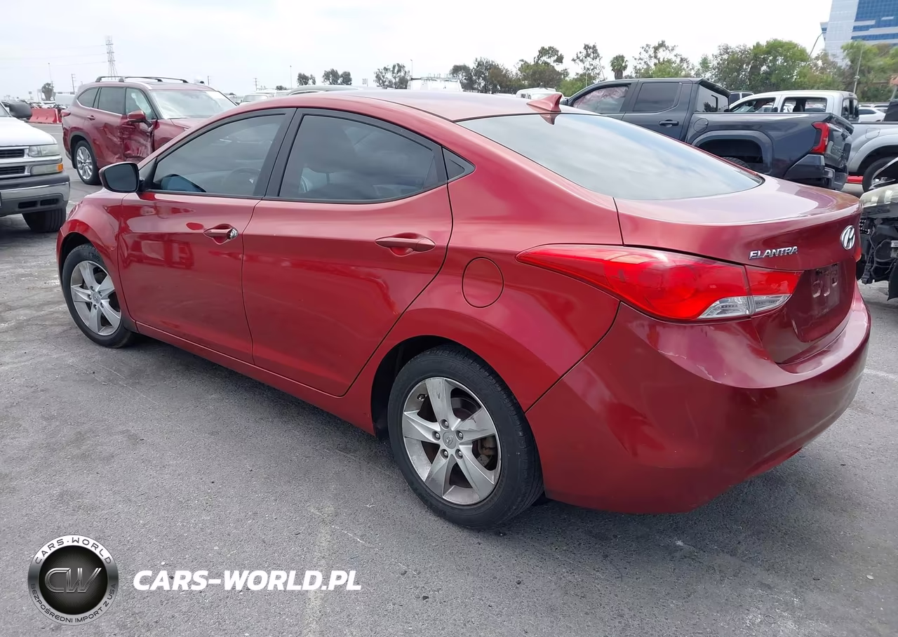 2013 Hyundai Elantra Gls VIN:5NPDH4AEXDH438769 - 3