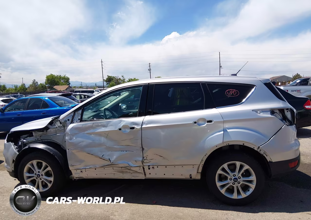 2017 Ford Escape Se VIN:1FMCU9GD9HUC95467 - 15