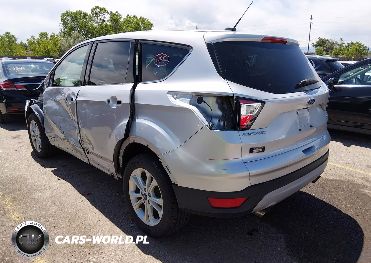2017 Ford Escape Se VIN:1FMCU9GD9HUC95467 - 3