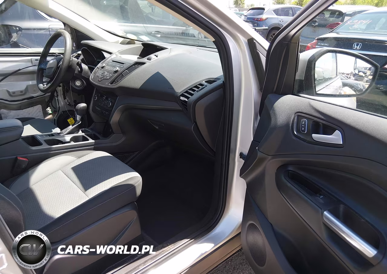 2017 Ford Escape Se VIN:1FMCU9GD9HUC95467 - 5