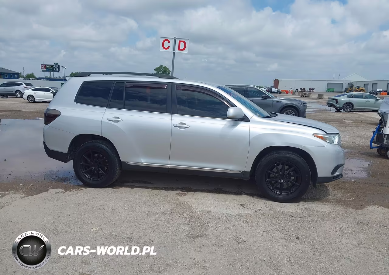 2013 Toyota Highlander Base V6 VIN:5TDZK3EH8DS102831 - 13
