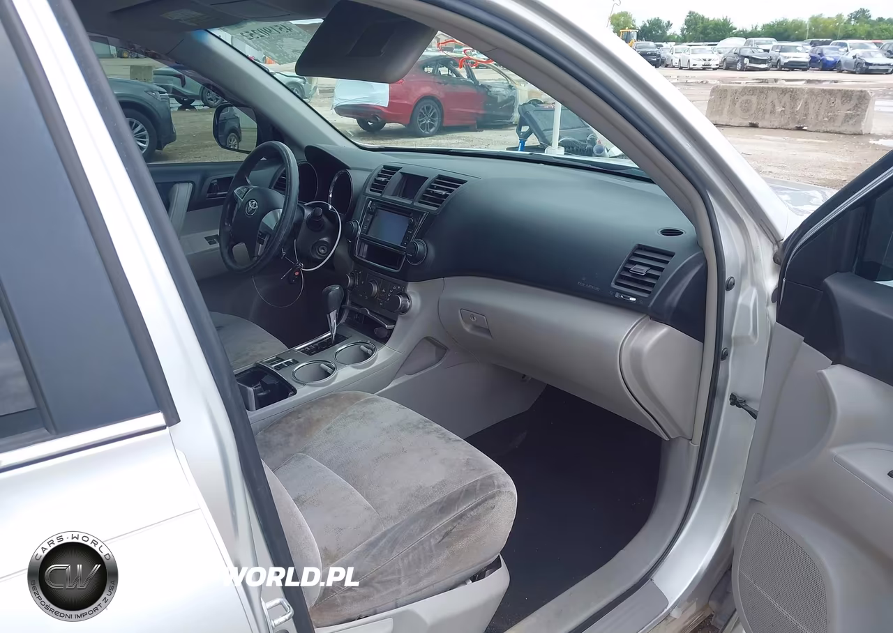 2013 Toyota Highlander Base V6 VIN:5TDZK3EH8DS102831 - 5