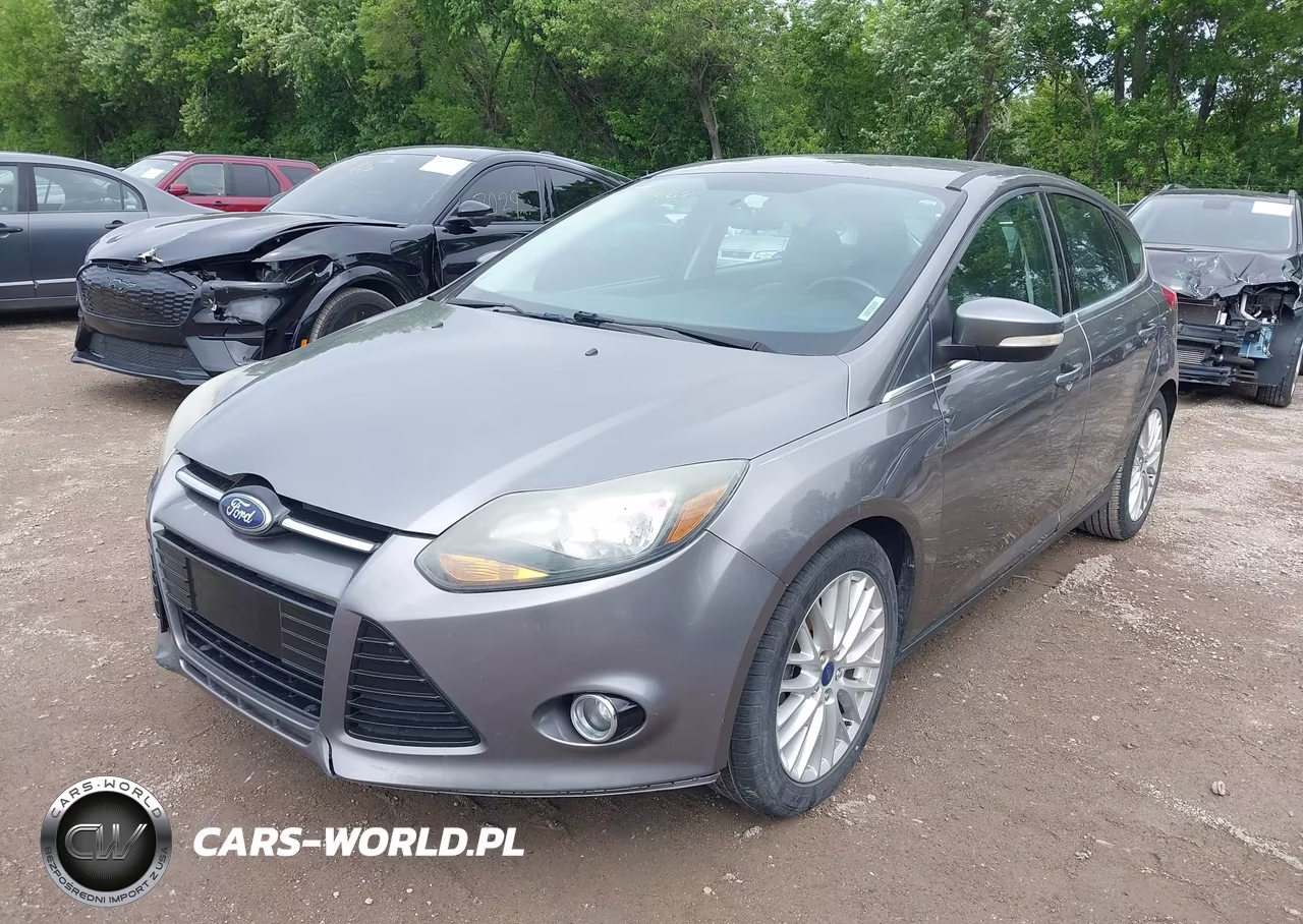 2014 Ford Focus Titanium VIN:1FADP3N26EL380739 - 2