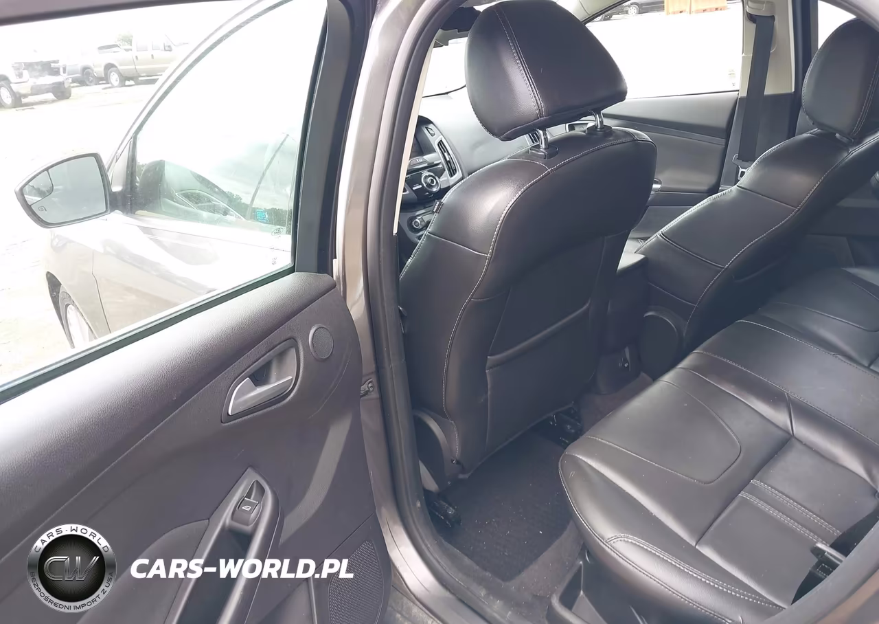 2014 Ford Focus Titanium VIN:1FADP3N26EL380739 - 8