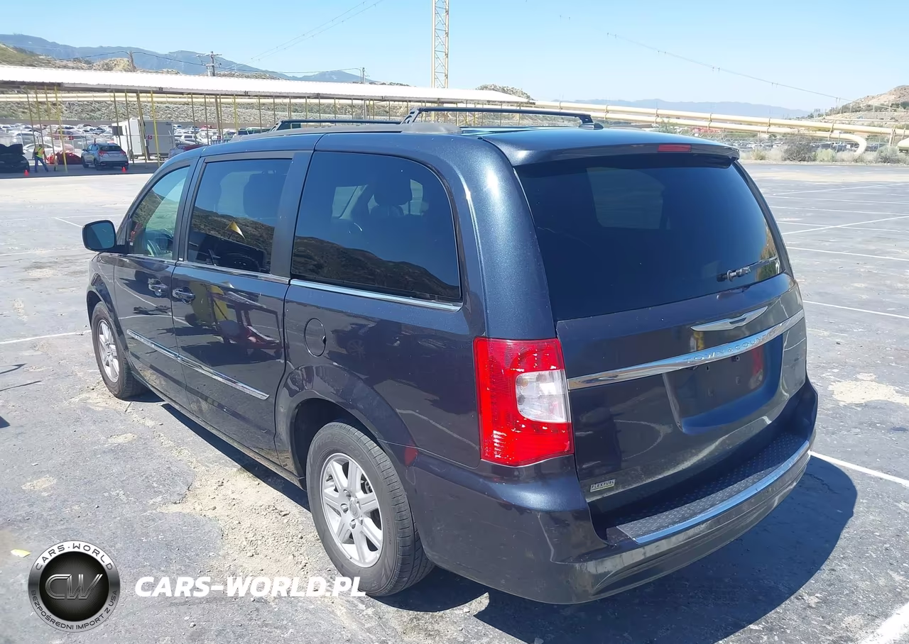 2013 Chrysler Town & Country Touring VIN:2C4RC1BG2DR593998 - 3