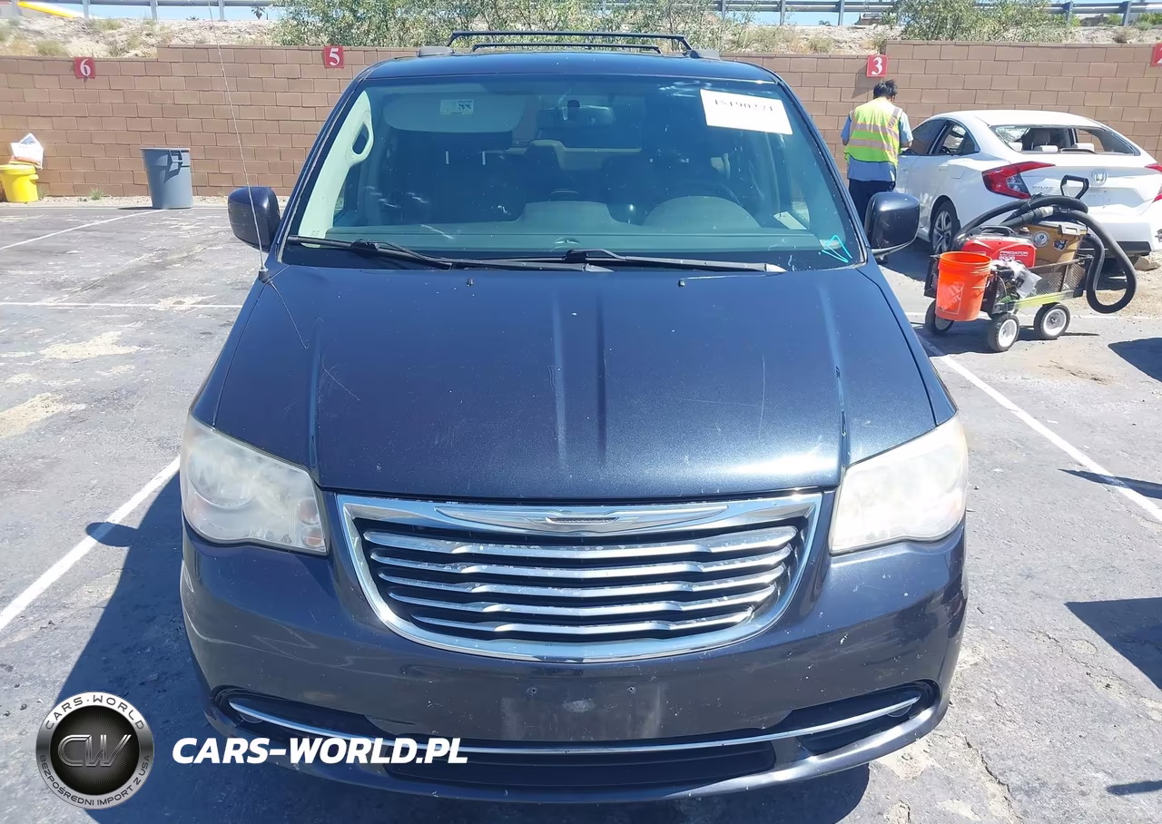 2013 Chrysler Town & Country Touring VIN:2C4RC1BG2DR593998 - 6