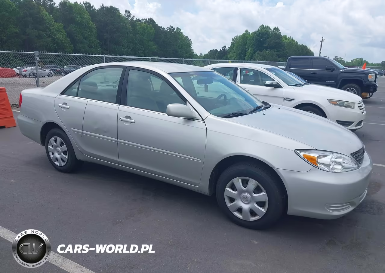 2004 Toyota Camry Le – zdjęcie 1 z 11