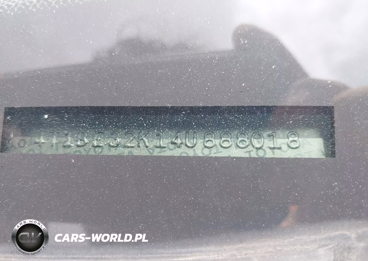 2004 Toyota Camry Le VIN:4T1BE32K14U888018 - 9