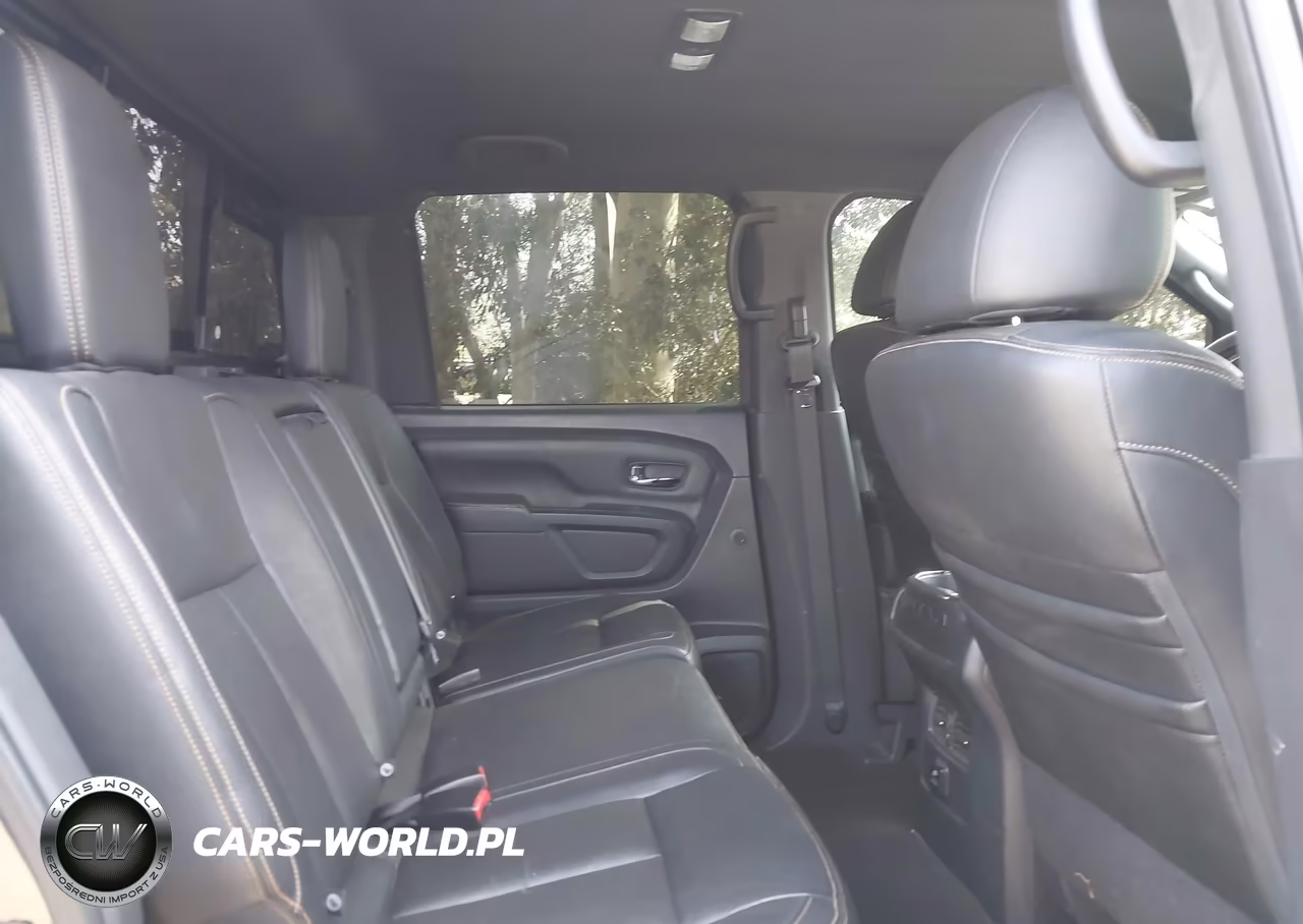 2018 Nissan Titan Sl VIN:1N6AA1E64JN535600 - 8