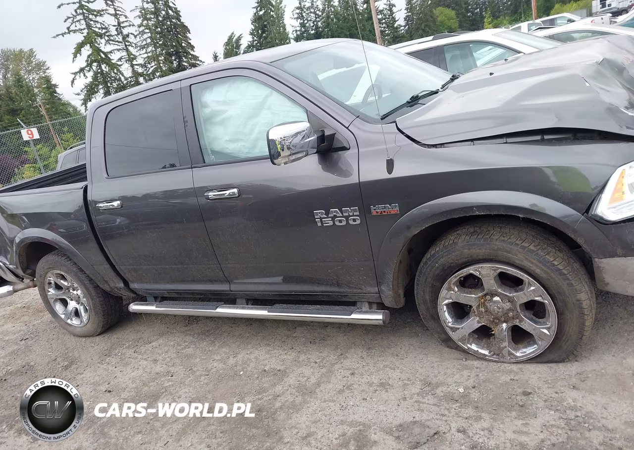 2016 Ram 1500 Laramie VIN:1C6RR7NT1GS341499 - 13