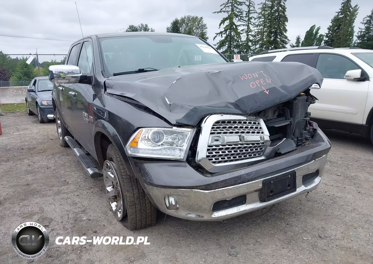 2016 Ram 1500 Laramie VIN:1C6RR7NT1GS341499 - 6