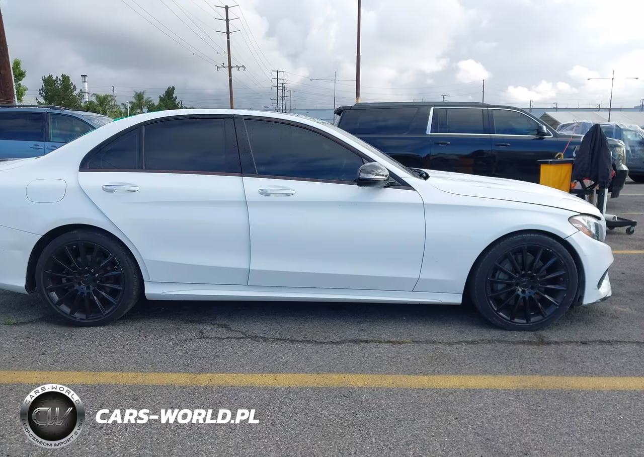 2017 Mercedes-Benz C 300 Sport VIN:55SWF4JB2HU226018 - 13