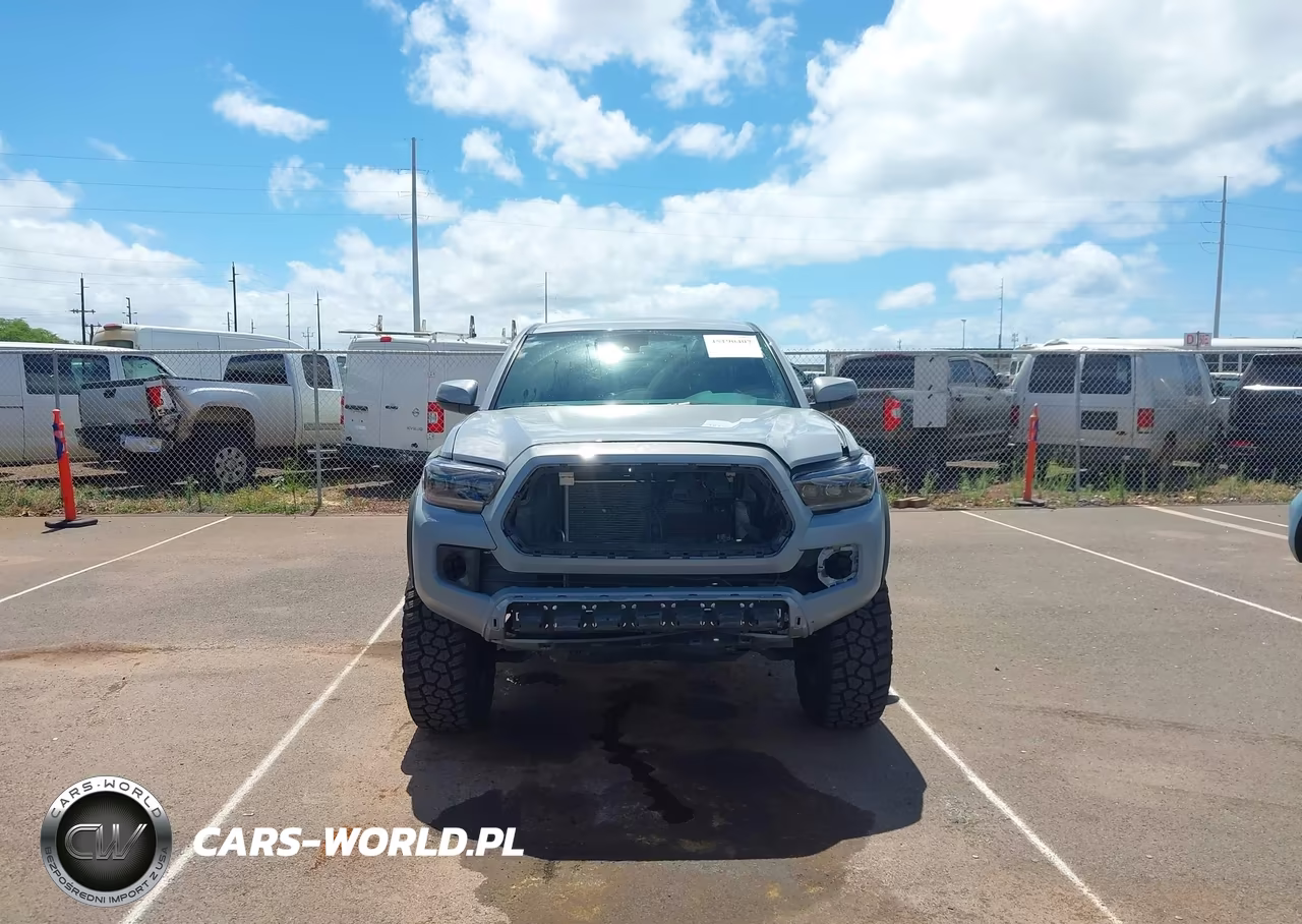 2018 Toyota Tacoma Sr5 V6 VIN:3TMAZ5CN0JM057537 - 13