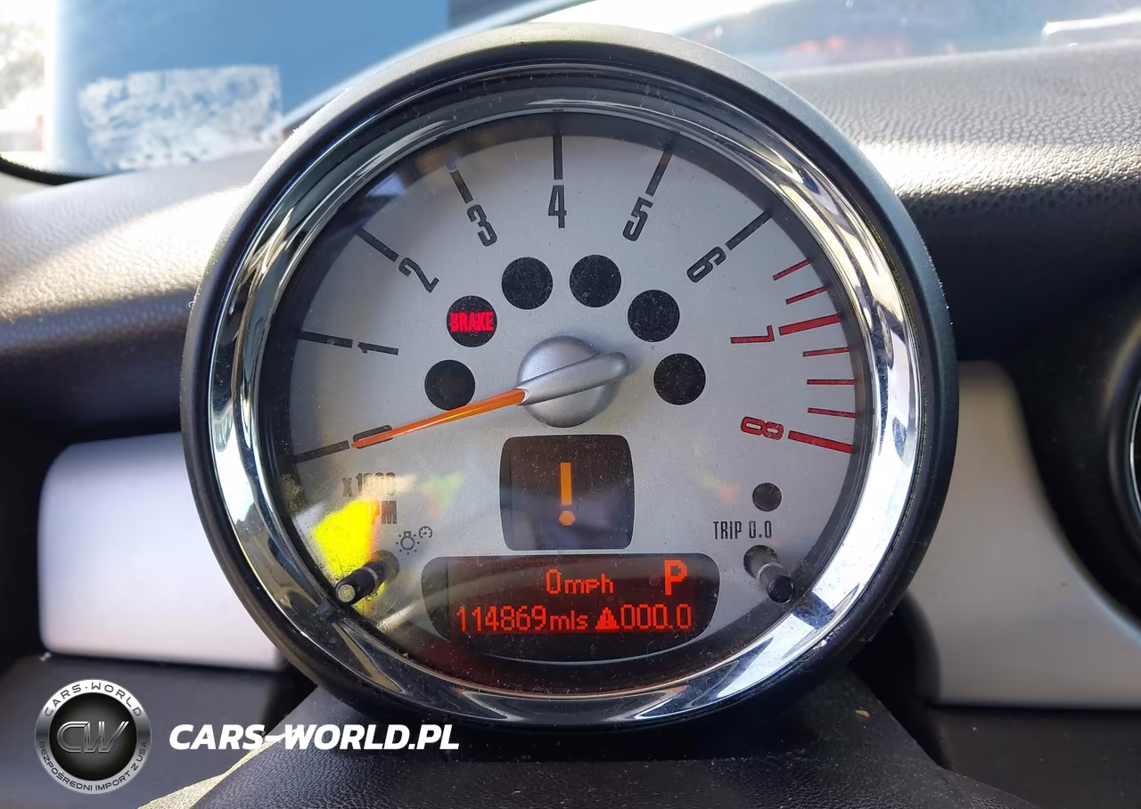 2011 Mini Cooper VIN:WMWSU3C59BT093119 - 7